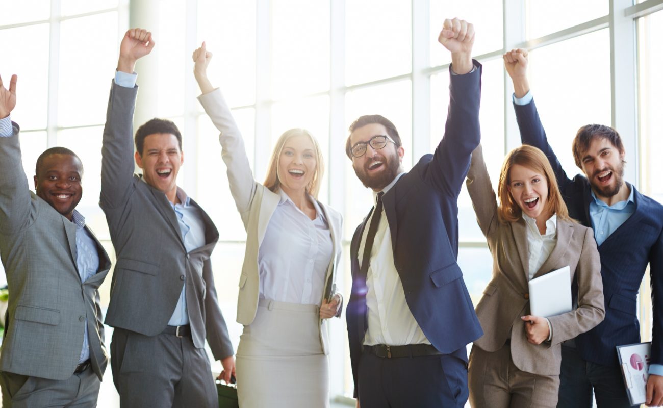 businesspeople-celebrating-success